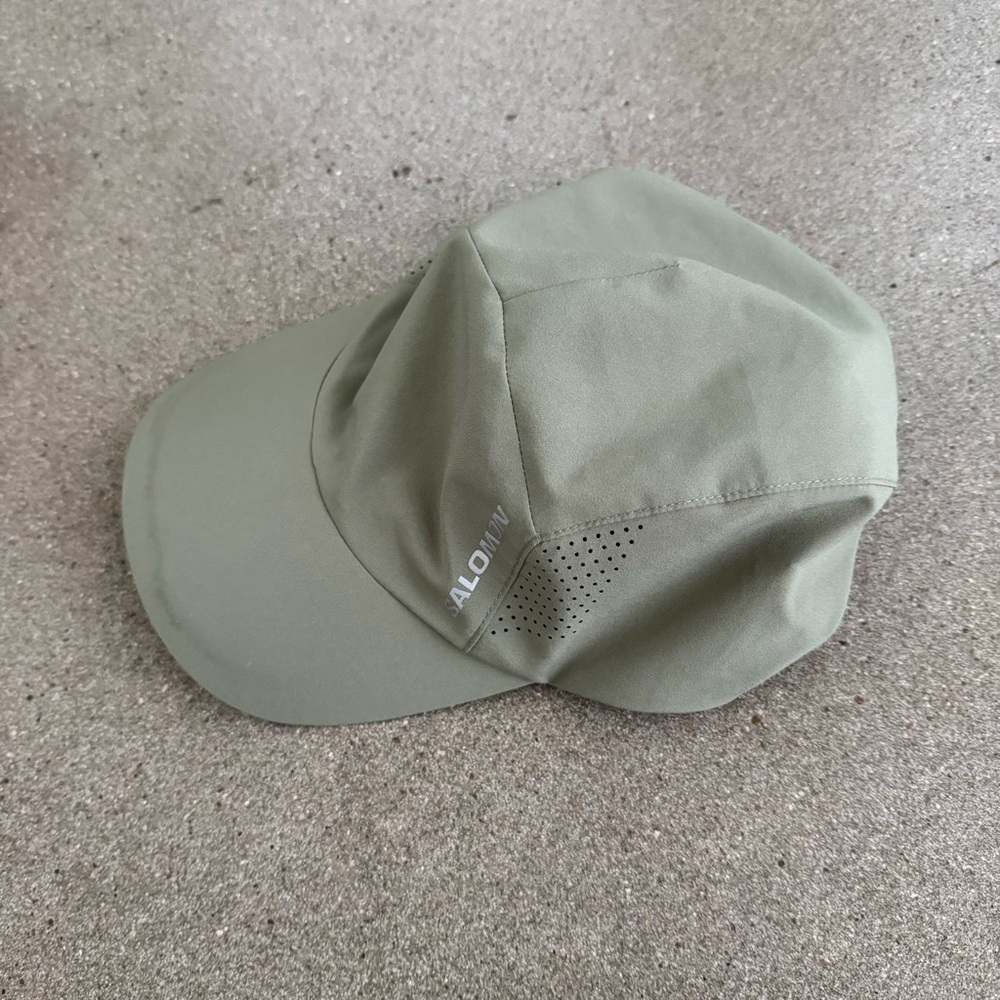 Salomon Unisex Shakeout Running Cap Excellent condition
